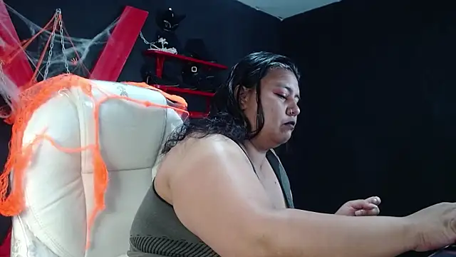 serenamystsh online show from 10/31/25, 07:37