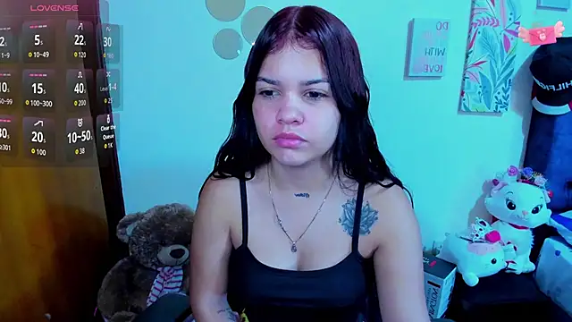 Emma boo online show from 11/08/25, 01:55