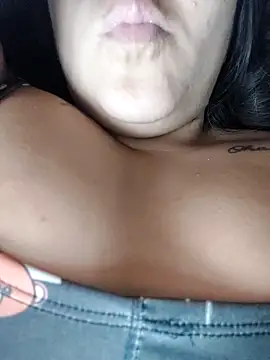 Snapshot of Camilu23 chatting on 12/16/25, 07:08 Camilu23 online show from 12/16/25, 07:08