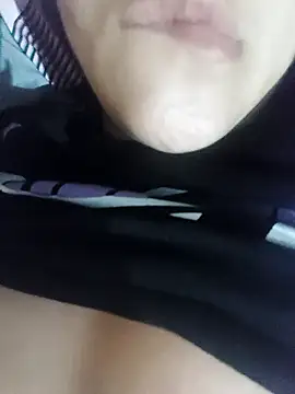 Snapshot of Camilu23 chatting on 01/19/26, 02:26 Camilu23 online show from 01/19/26, 02:26