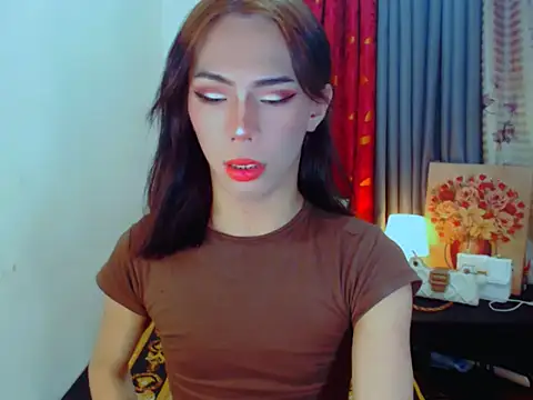 EXOTICGEORGINA online show from 11/17/25, 09:53