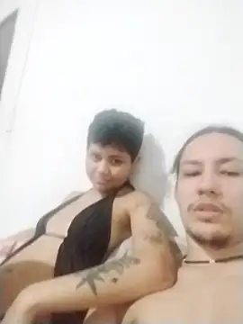 Snapshot of Iasmimbuttercup chatting on 11/08/25, 02:12 Iasmimbuttercup online show from 11/08/25, 02:12