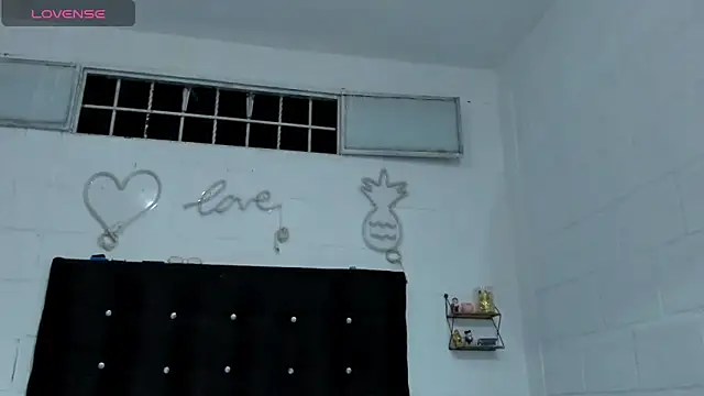 Snapshot of sexynova_93 chatting on 06/05/26, 12:06 sexynova 93 online show from 06/05/26, 12:06
