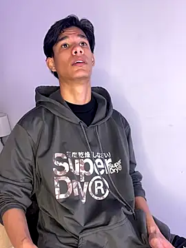 Snapshot of michael_vidal chatting on 11/01/25, 06:21 michael vidal online show from 11/01/25, 06:21