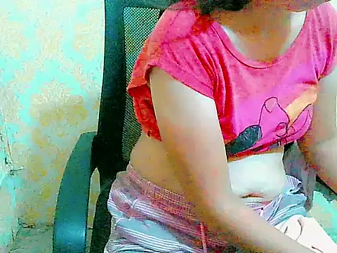 nhicole4u online show from 10/31/25, 12:50