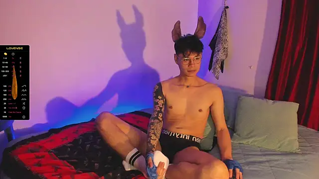 estmonnn online show from 10/30/25, 11:49