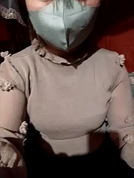 Snapshot of matbiec- chatting on 02/07/26, 01:37 matbiec- online show from 02/07/26, 01:37