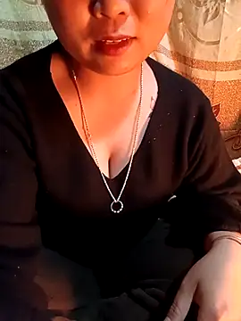 Snapshot of matbiec- chatting on 02/12/26, 03:29 matbiec- online show from 02/12/26, 03:29