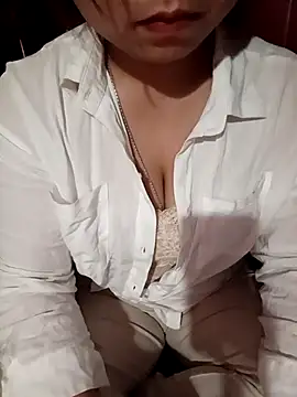 Snapshot of matbiec- chatting on 02/28/26, 07:53 matbiec- online show from 02/28/26, 07:53