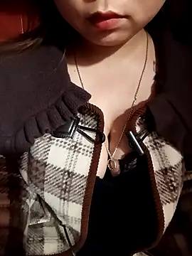 Snapshot of matbiec- chatting on 03/06/26, 01:29 matbiec- online show from 03/06/26, 01:29