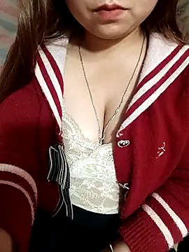 Snapshot of matbiec- chatting on 03/12/26, 02:45 matbiec- online show from 03/12/26, 02:45