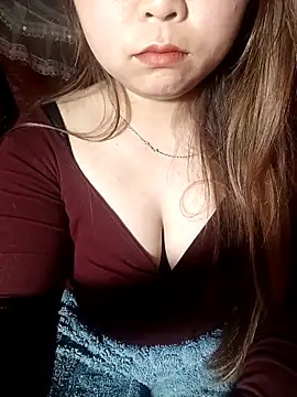 Snapshot of matbiec- chatting on 03/17/26, 03:04 matbiec- online show from 03/17/26, 03:04