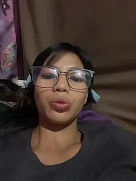 Snapshot of hottiebabe23 chatting on 11/11/25, 05:07 hottiebabe23 online show from 11/11/25, 05:07