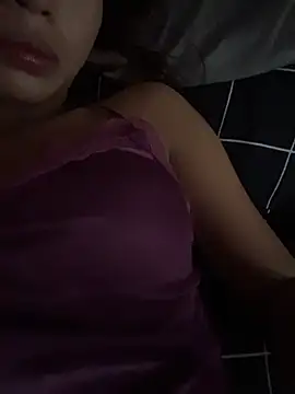 Snapshot of hottiebabe23 chatting on 01/19/26, 08:18 hottiebabe23 online show from 01/19/26, 08:18