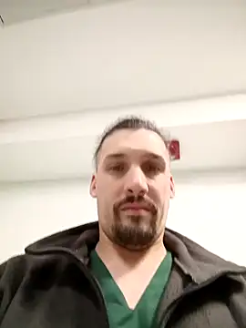 Snapshot of Abogado22 chatting on 10/29/25, 06:37 Abogado22 online show from 10/29/25, 06:37