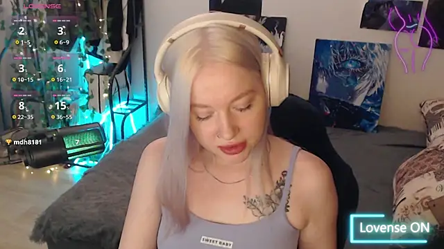 Snapshot of lisa_alen chatting on 10/29/25, 12:07 lisa alen online show from 10/29/25, 12:07