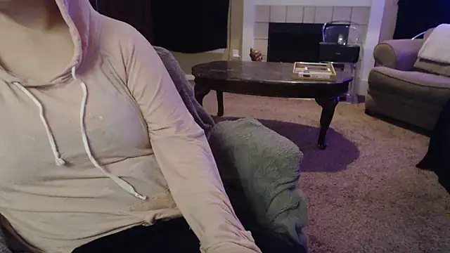 Snapshot of Skyl31 chatting on 03/01/26, 03:52 Skyl31 online show from 03/01/26, 03:52