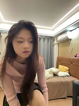 Snapshot of xiaojingzi66 chatting on 11/06/25, 04:35 xiaojingzi66 online show from 11/06/25, 04:35