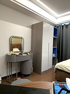 Snapshot of xiaojingzi66 chatting on 11/14/25, 06:23 xiaojingzi66 online show from 11/14/25, 06:23