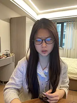 Snapshot of xiaojingzi66 chatting on 11/25/25, 08:36 xiaojingzi66 online show from 11/25/25, 08:36