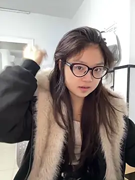 Snapshot of xiaojingzi66 chatting on 11/30/25, 03:16 xiaojingzi66 online show from 11/30/25, 03:16