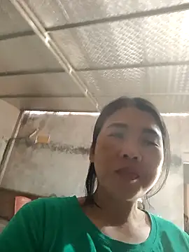 Snapshot of Nahata-suki chatting on 11/09/25, 02:43 Nahata-suki online show from 11/09/25, 02:43