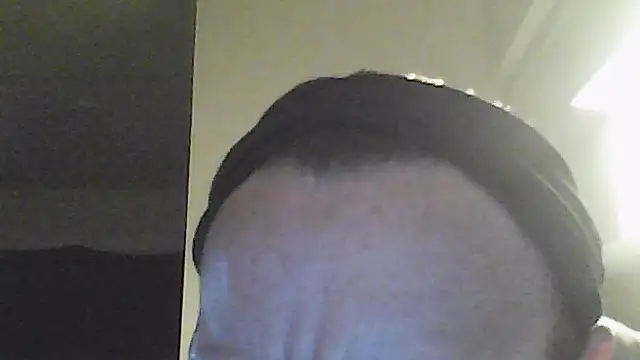 Snapshot of Karebearz1 chatting on 04/01/26, 11:11 Karebearz1 online show from 04/01/26, 11:11