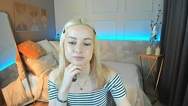 Jessie Cuti online show from 02/17/26, 01:51