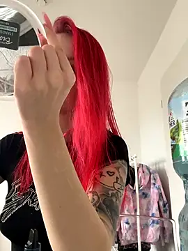 Snapshot of kimkatyrides chatting on 11/04/25, 08:35 kimkatyrides online show from 11/04/25, 08:35