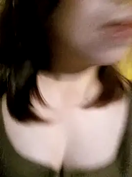 julybe online show from 04/26/26, 03:26