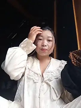 julybe online show from 06/09/26, 07:53