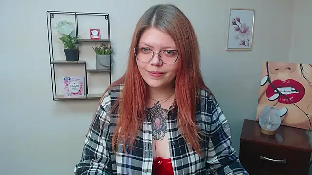 Lina ri  online show from 11/18/25, 04:44