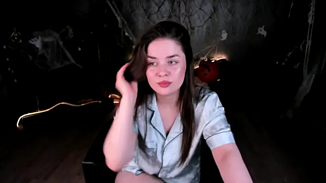 Snapshot of Amore_Angel chatting on 10/30/25, 01:12 Amore Angel online show from 10/30/25, 01:12