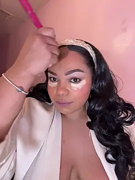 Snapshot of kennedylorel chatting on 01/06/26, 03:16 kennedylorel online show from 01/06/26, 03:16