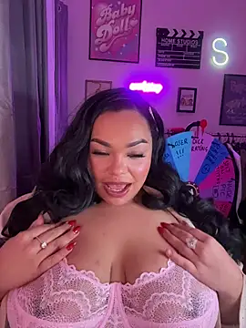 Snapshot of kennedylorel chatting on 02/10/26, 07:51 kennedylorel online show from 02/10/26, 07:51