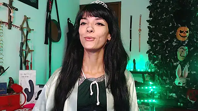 CarrieBurton online show from 11/08/25, 02:06