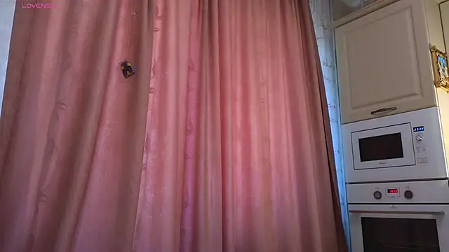 Lovelly molly1 online show from 06/19/26, 10:19