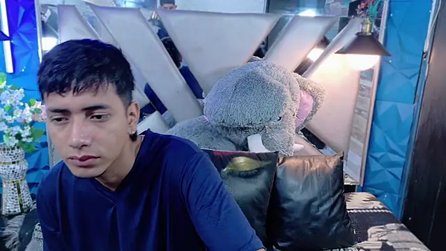 darwinandbrayann online show from 12/04/25, 03:49