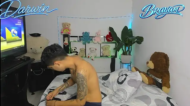 Snapshot of darwinandbrayann chatting on 02/17/26, 08:04 darwinandbrayann online show from 02/17/26, 08:04