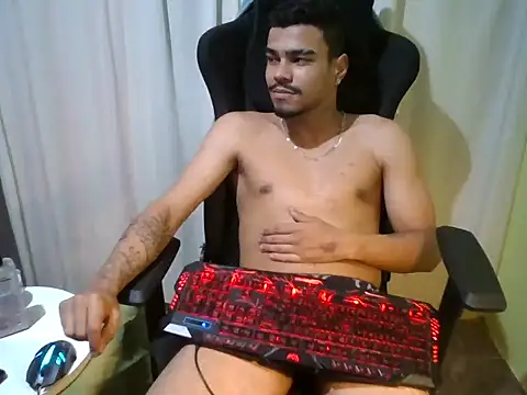 Snapshot of Joao_BRL chatting on 11/23/25, 02:44 Joao BRL online show from 11/23/25, 02:44