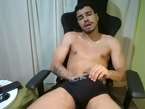 Snapshot of Joao_BRL chatting on 11/23/25, 02:50 Joao BRL online show from 11/23/25, 02:50