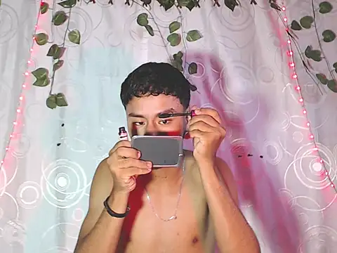 connor michael01 online show from 11/02/25, 08:22