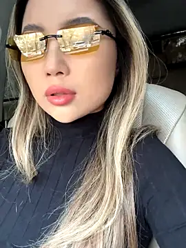 limkiss online show from 11/06/25, 08:04