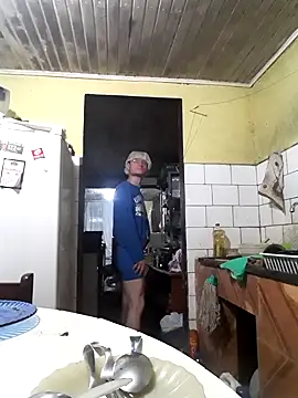 Snapshot of everbrazilianpr chatting on 10/31/25, 09:49 everbrazilianpr online show from 10/31/25, 09:49