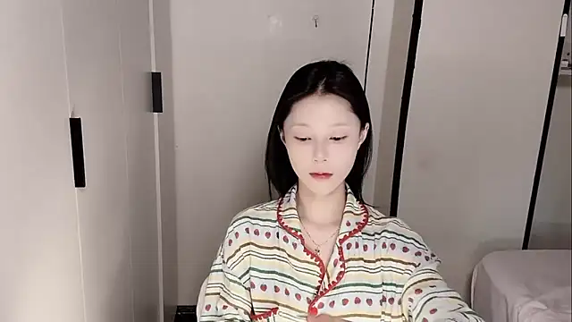 yuyu-33 online show from 05/08/26, 04:07