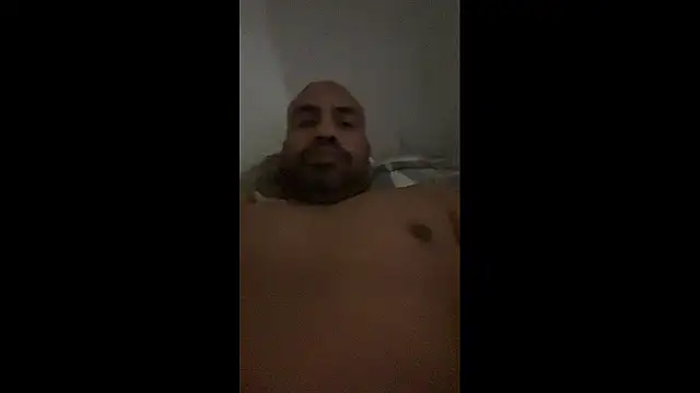 Snapshot of CoupleHotLatinBigAss chatting on 02/21/26, 07:09 CoupleHotLatinBigAss online show from 02/21/26, 07:09