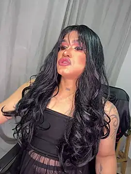 Snapshot of melani_ferraraa_ chatting on 07/12/26, 02:35 melani ferraraa online show from 07/12/26, 02:35
