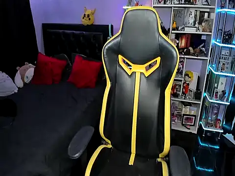 Yummy dark online show from 04/23/26, 06:14