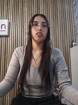 Valk submissive online show from 05/01/26, 03:55