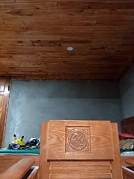 Snapshot of mai-mai22 chatting on 10/30/25, 12:28 mai-mai22 online show from 10/30/25, 12:28